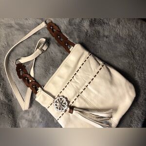 Brighton cream color women shoulder / crossbody leather pre-owned bag w fringe